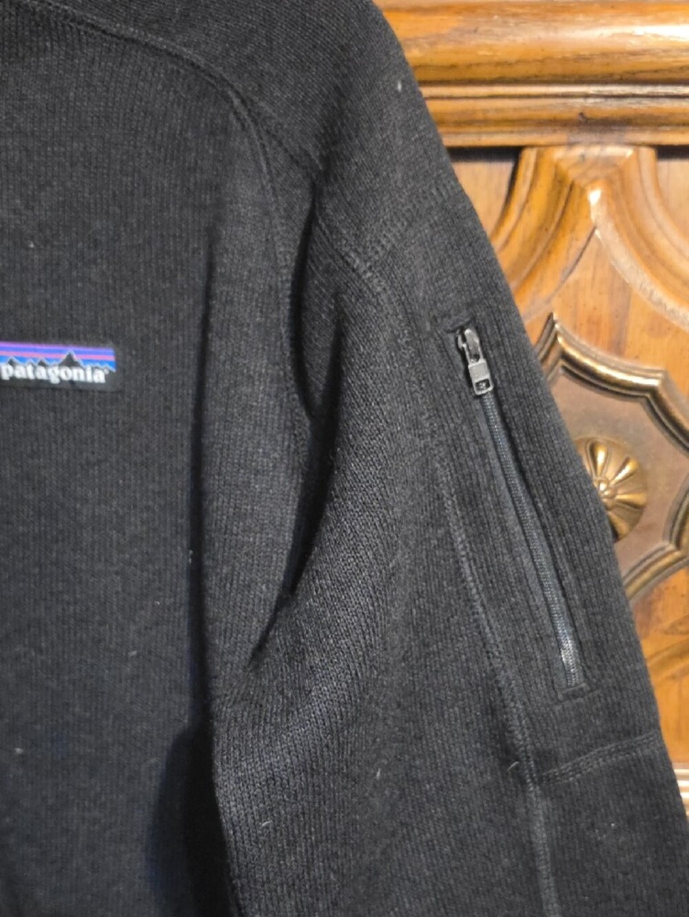 Patagonia Black Half-Zip Fleece Pullover - Picture 4 of 5